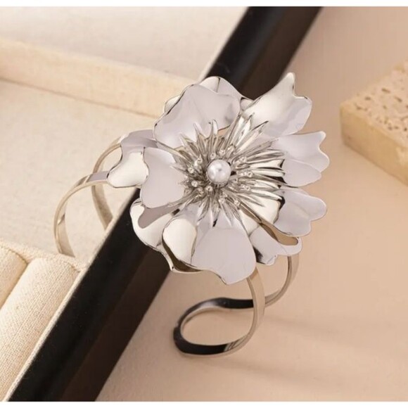 Bohemian BOHO Silver Flower Adjustable Cuff Bracelet Floral - Picture 2 of 7